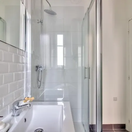 Apartment Charming In *